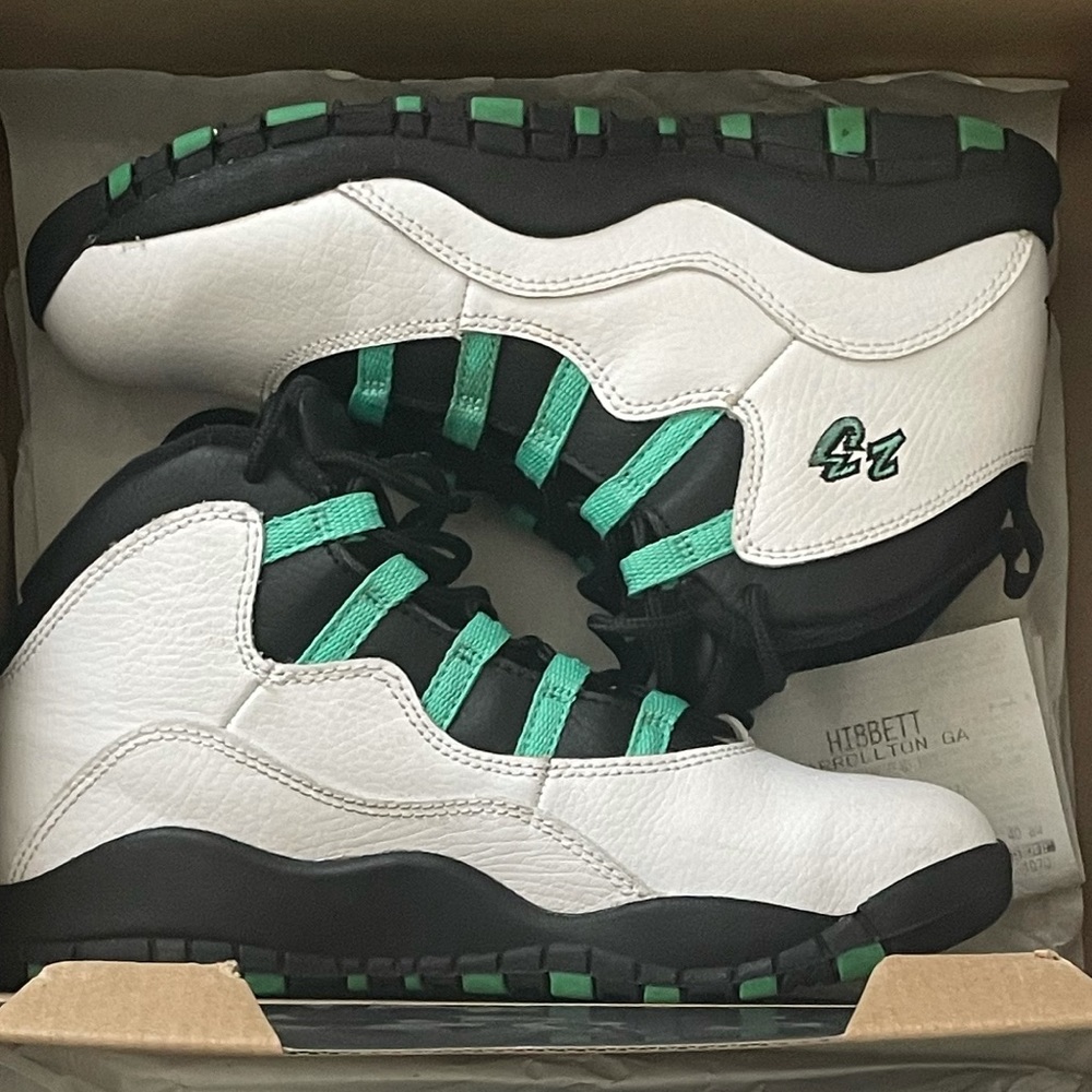 Authentic Sneaker W/ receipt